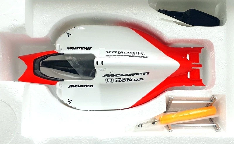 Autoart 1/18 Scale 89140 Diecast McLaren Honda MP4/6 Japanese 1991 Senna #1 - Image 3 of 4