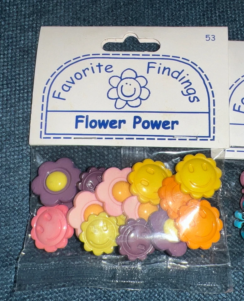 Favorite Findings by Blumenthal Lansing Flip Flops, Flowers,  Crafts - Image 2 of 4