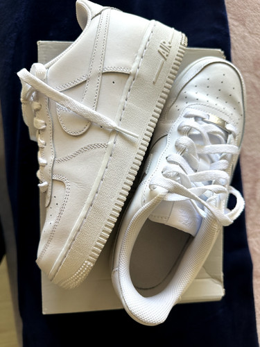 Nike Air Force 1 - Grade School Size 6.5