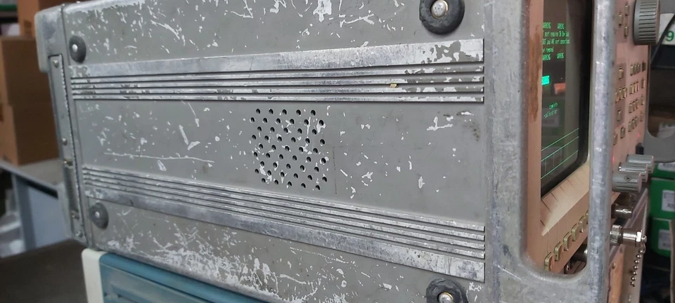 Motorola R2600CCBS Communication System Analyzer Make Offers!UPS SHIPPING! - Image 4 of 4