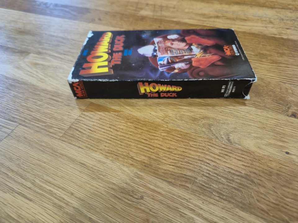 Howard the Duck (VHS, 1986) MCA Home Video Universal Studios George Lucas - Image 2 of 4