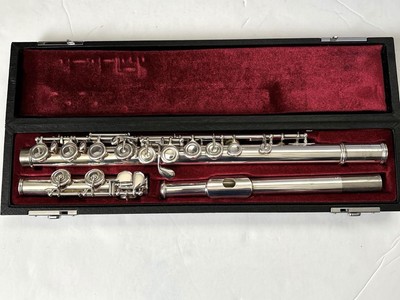 Yamaha YFL351S Silver Lip Flute E-Mechanism Professional Grade Excellent