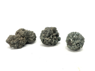 Trois Galènes sphériques minéraux pierres semi précieuses collection