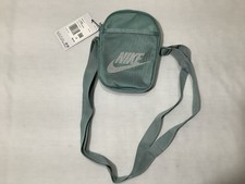 Nike Heritage Crossbody Bag Green Unisex Sports Travel Casual Pouch