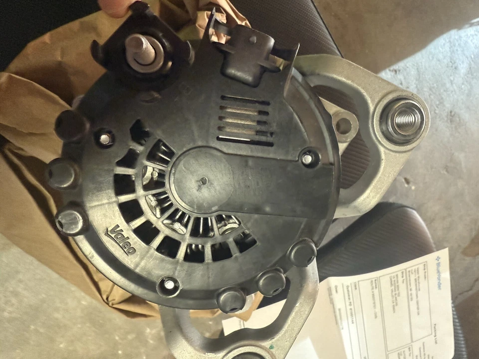 Alternador Chevy Cruze 2011-2014: Valeo OEM 849049 [TOTALMENTE NUEVO] Foto 3 de 4