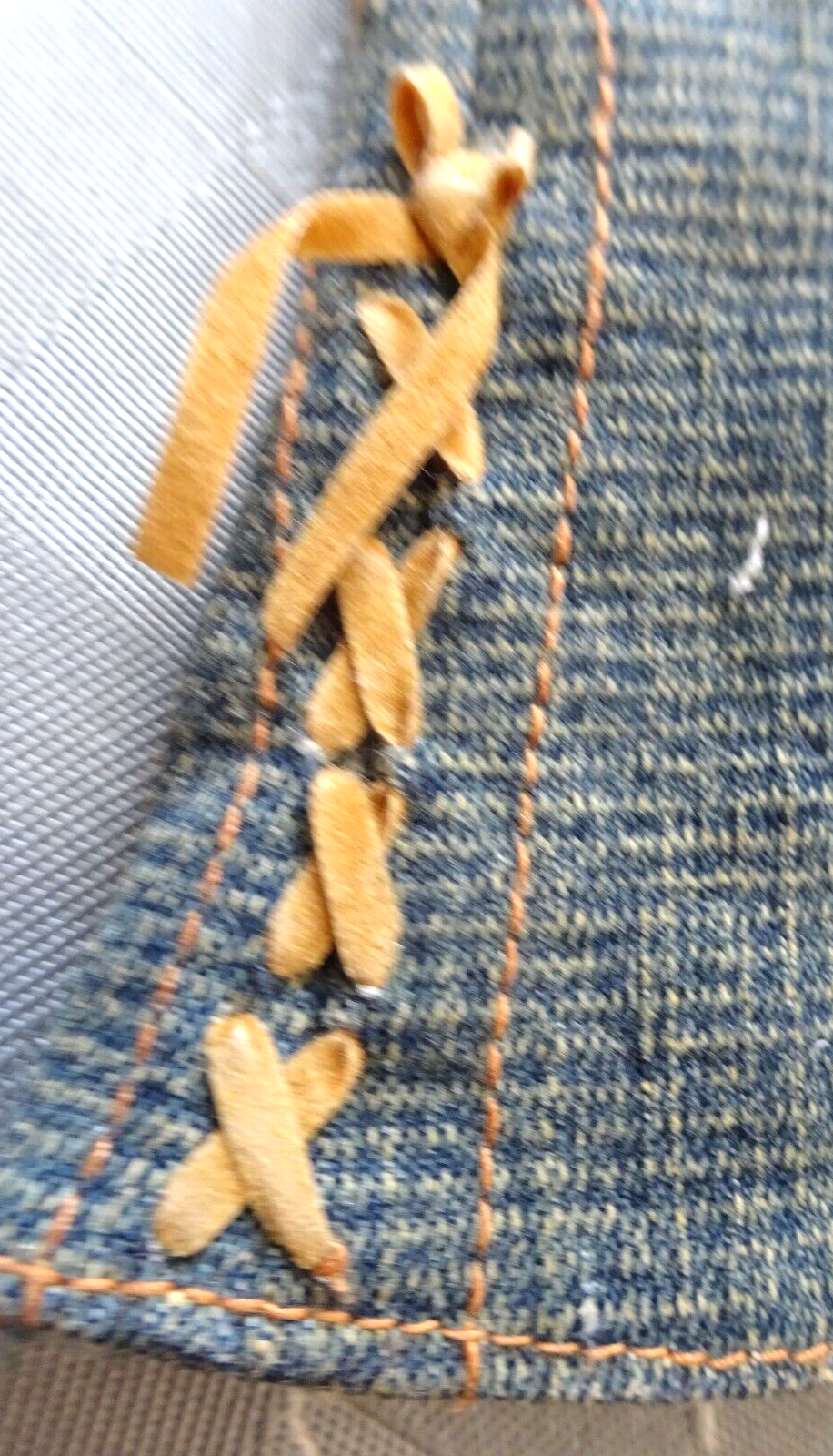 Picture 4 of 6