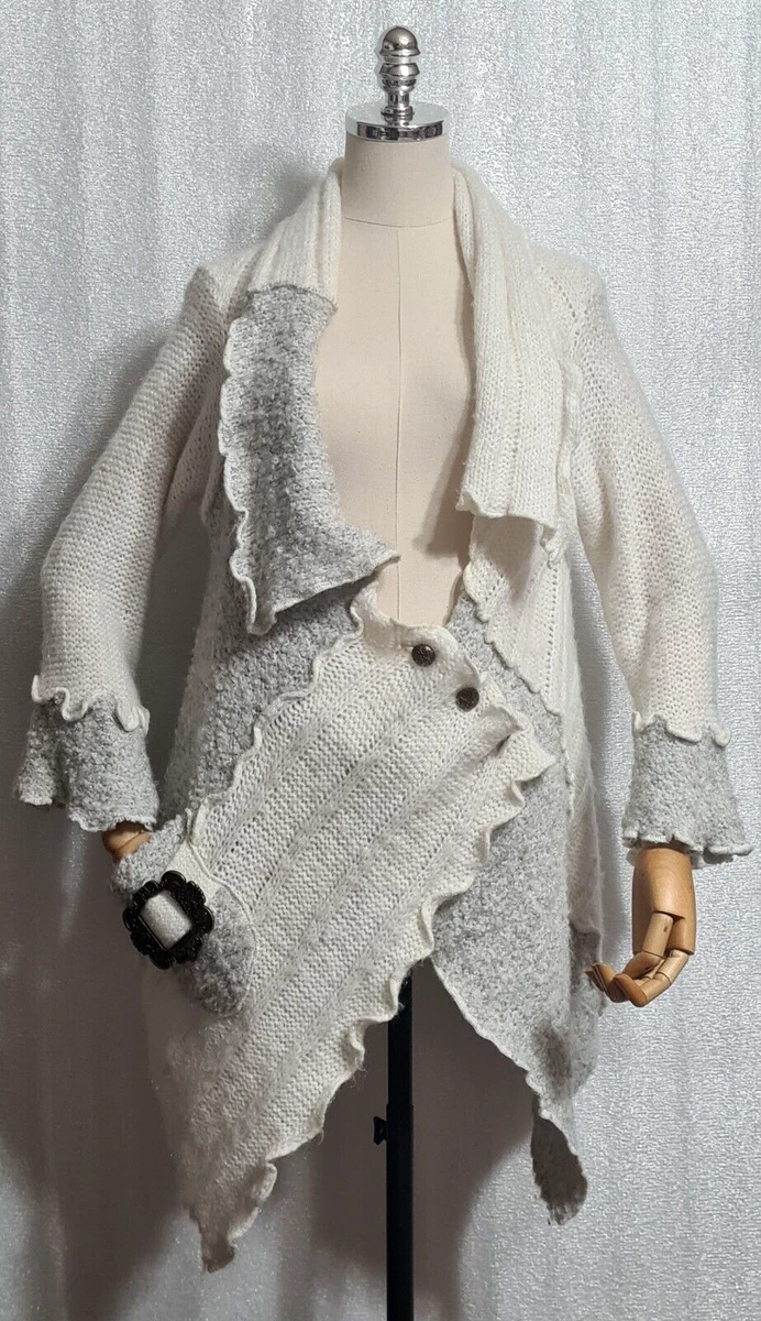 OGO Geral Paris Beautiful designer cardigan front asymmetry