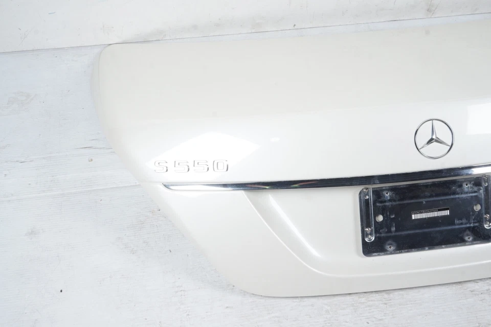 2007 - 2013 MERCEDES-BENZ S550 S600 S63 AMG TRUNK LID OEM WHITE - Image 2 of 4