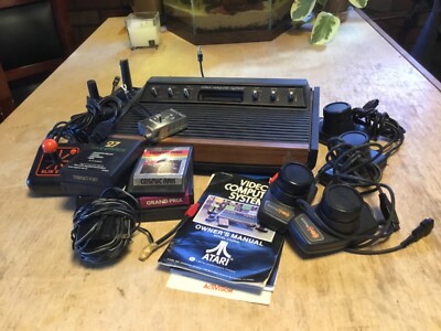 Atari 2600 初期型 木目モデル 本体 レトロゲーム ヴィンテージ Vintage 1977 Original Atari CX-2600 Game Console, controllers