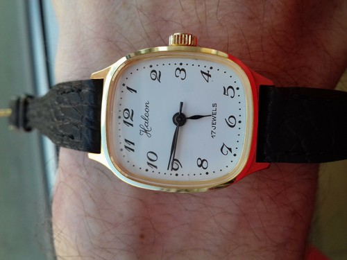 Montre Vintage Savar Small Green 7334 - Remontage Manuel - Années 60 - Acier Inoxydable - Pour Femme - Neuf Avec étiquettes