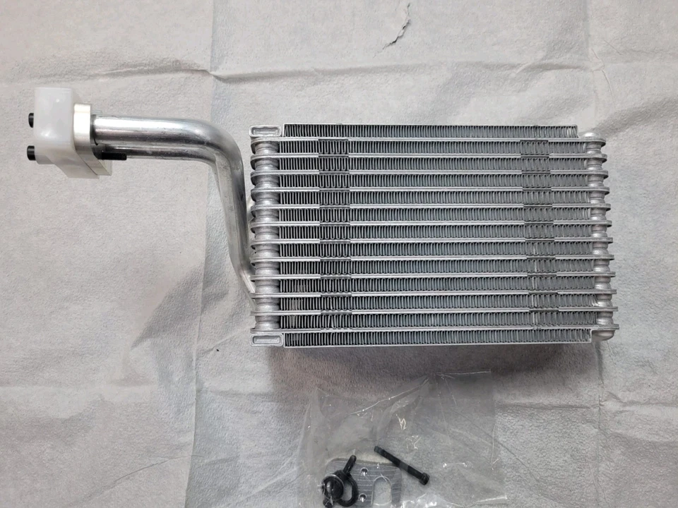 MOPAR 68427763AA 空调蒸发器 适合 - 2014 克莱斯勒 Town & Country 及其他 — 第 4/4 张图片