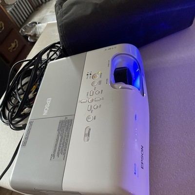 Epson PowerLite EMP-S5 Multimedia Portable 3LCD Projector  Case Cables Tested