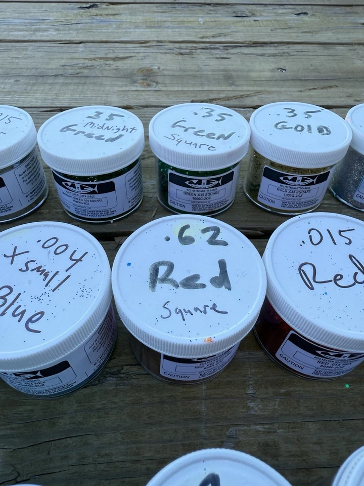 Lote de señuelos y colorantes para hacer cebo de plástico suave MF brillo ver foto Foto 4 de 4