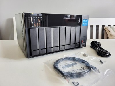 QNAP TVS-872XT 16GB Intel i5 6-Core 8-Bay NAS NVMe PCIe 10GbE