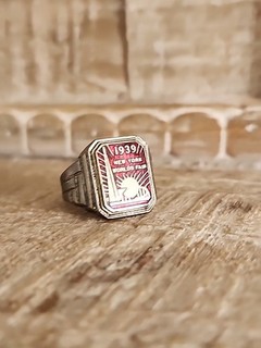 Original 1939 Vintage New York World's Fair Ring