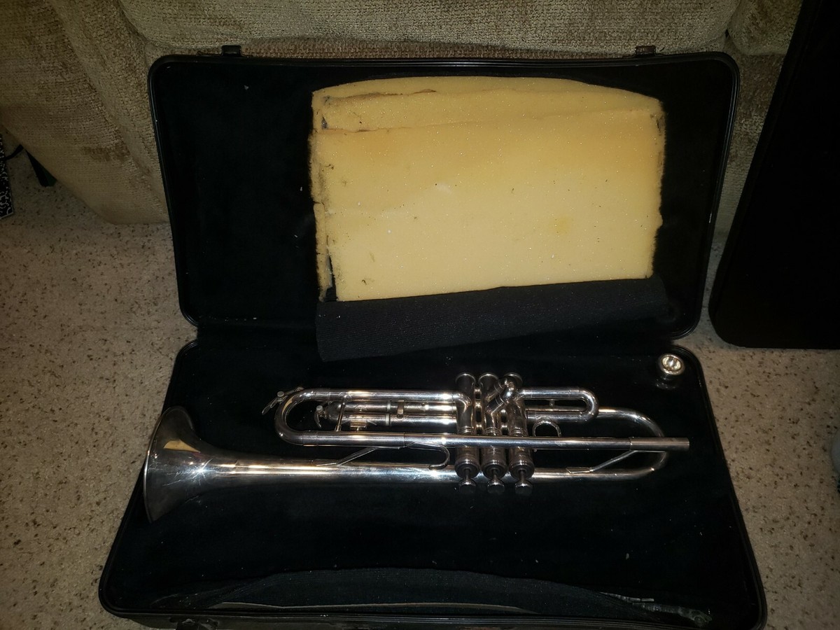 Vintage King 601 Trumpet 6 607624 horn rare silver with case Vintage King 601 Trumpet 6 607624 horn rare silver with case