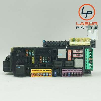+C1340+ W212 MERCEDES 10-11 E CLASS REAR SAM CONTROL MODULE RELAY FUSE BOX