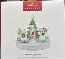 2024 HALLMARK KEEPSAKE NORTH POLE VILLAGE CHRISTMAS TABLE DECORATION MAGIC