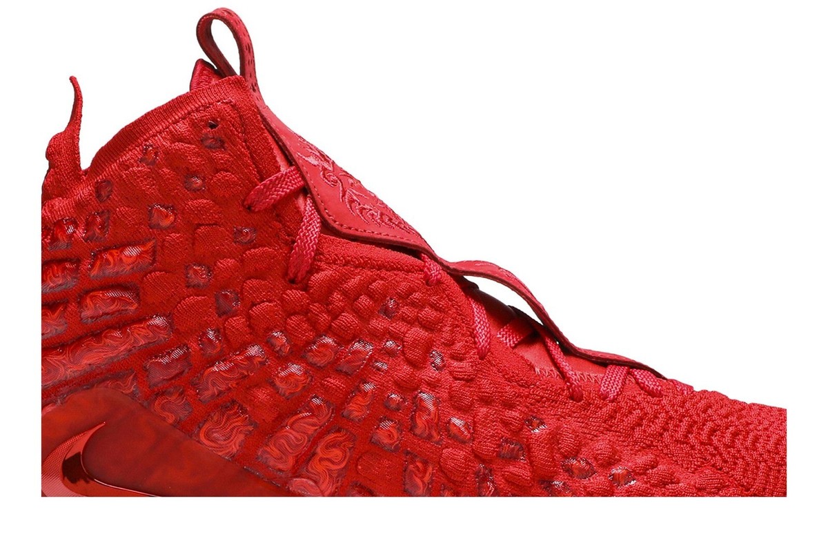 RT-62　　Nike Lebron 17 通称 RED CARPET Men Size 13 Nike LeBron 17 Red Carpet | eBay