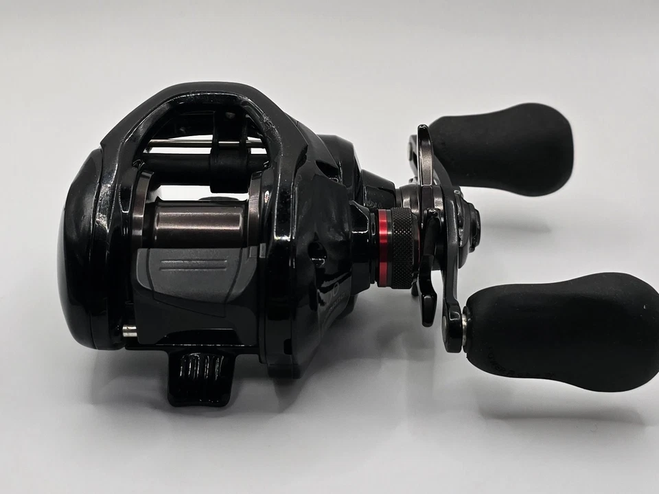 Shimano Scorpion DC 100 Baitcast Reel Right Hand from Japan - Image 2 of 4