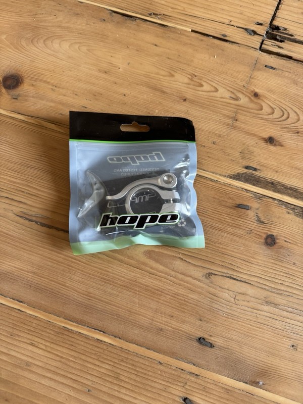 Hope Quick Release Seat Clamp - 31.8mm Silver