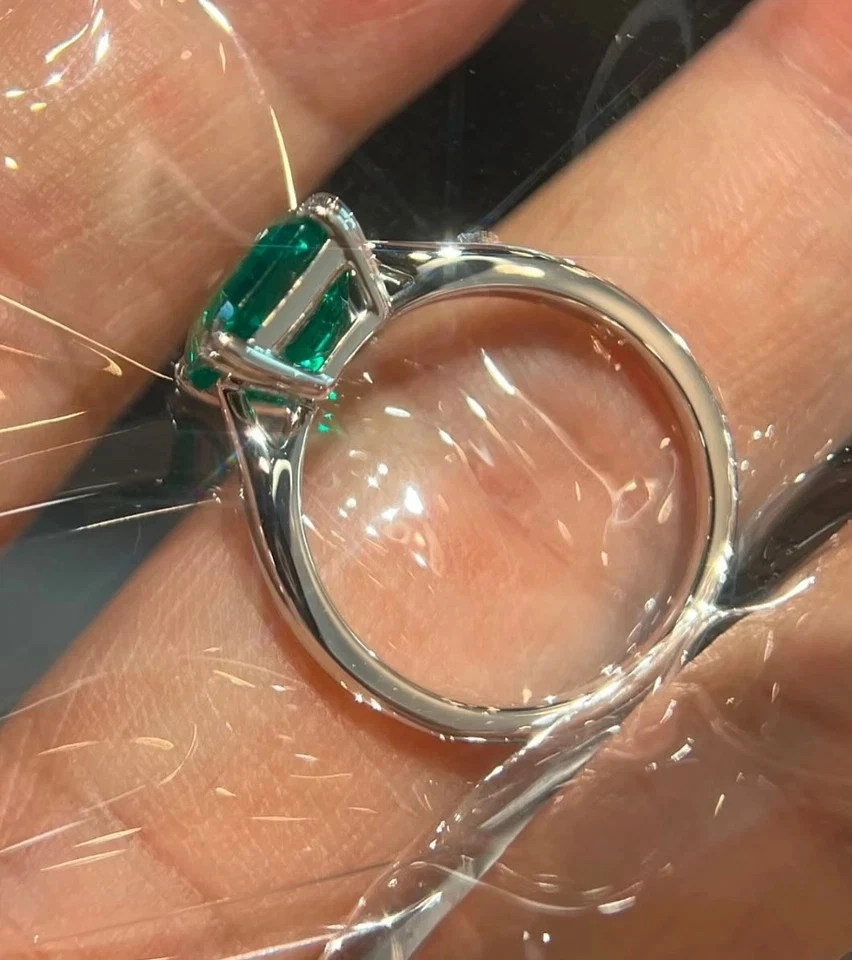 2.00Ct Emerald Cut Natural Emerald Solitaire Wedding Ring 14K White Gold 6.5 7 8 - Image 2 of 4