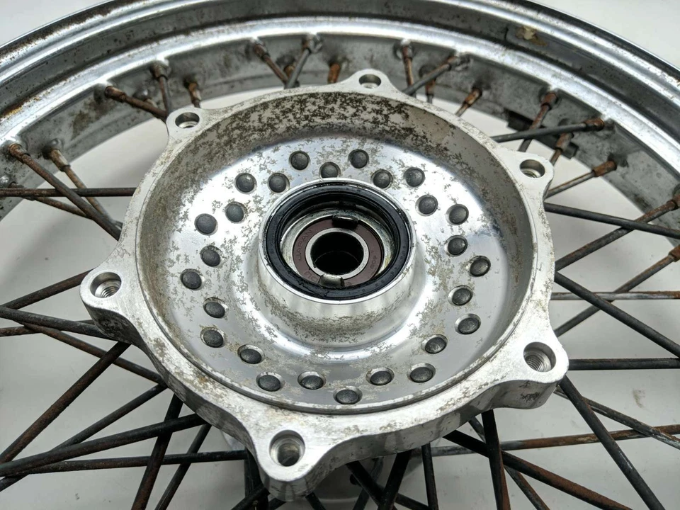 Llanta delantera recta 18 x 3,00 Honda Shadow Ace VT1100 C2 96 Foto 3 de 4