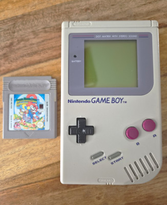 Nintendo Game Boy DMG-01 grau inkl. Super Mario Land 2: 6 Golden Coins