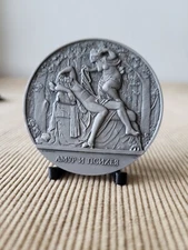 Vintage Soviet Desk Medal “Amor and Psyche” – Summer Garden Sculpture, Leningrad