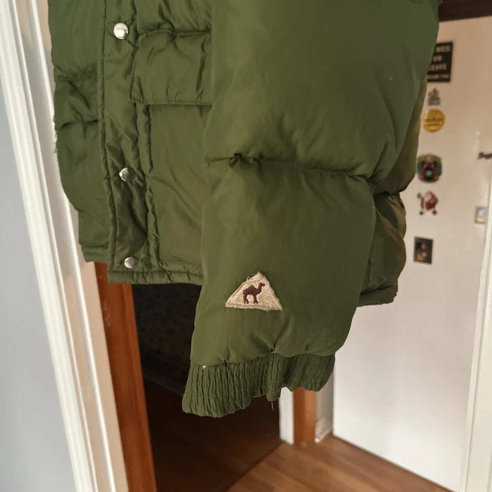 Camel Down Vintage Nylon Green Goosefeather Insulated Zip Coat Mens Medium - Image 3 of 4