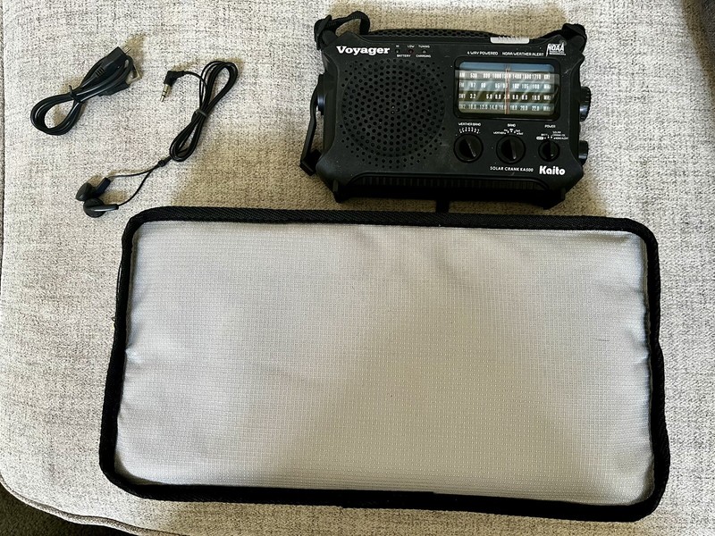 KAITO Voyager KA-500 Solar Crank Weather Alert Multiband Radio Black W/Case