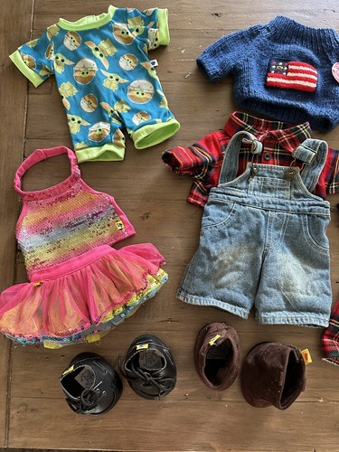 Build a Bear Clothes Shoes And Accessories Lot PJS Roller Skates Boots Star Wars - Picture 2 of 14
