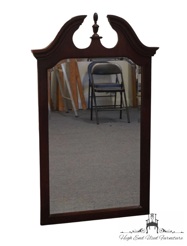 THOMASVILLE FURNITURE Collector's Cherry Traditional Style 31" Dresser / Wall... - Image 2 of 4