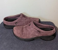 Merrell Encore Free Clogs Womens Size 8 Huckleberry Purple Suede Slip On J66630