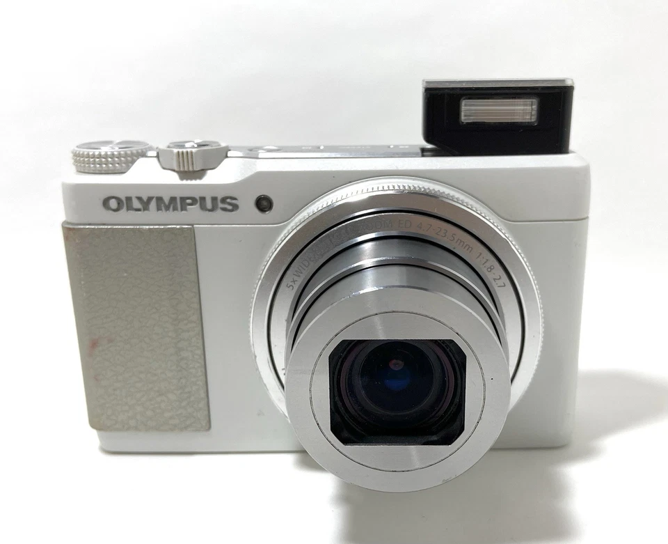 [Read] Olympus Stylus XZ-10 12.0MP White Digital Camera From Japan - Image 4 of 4