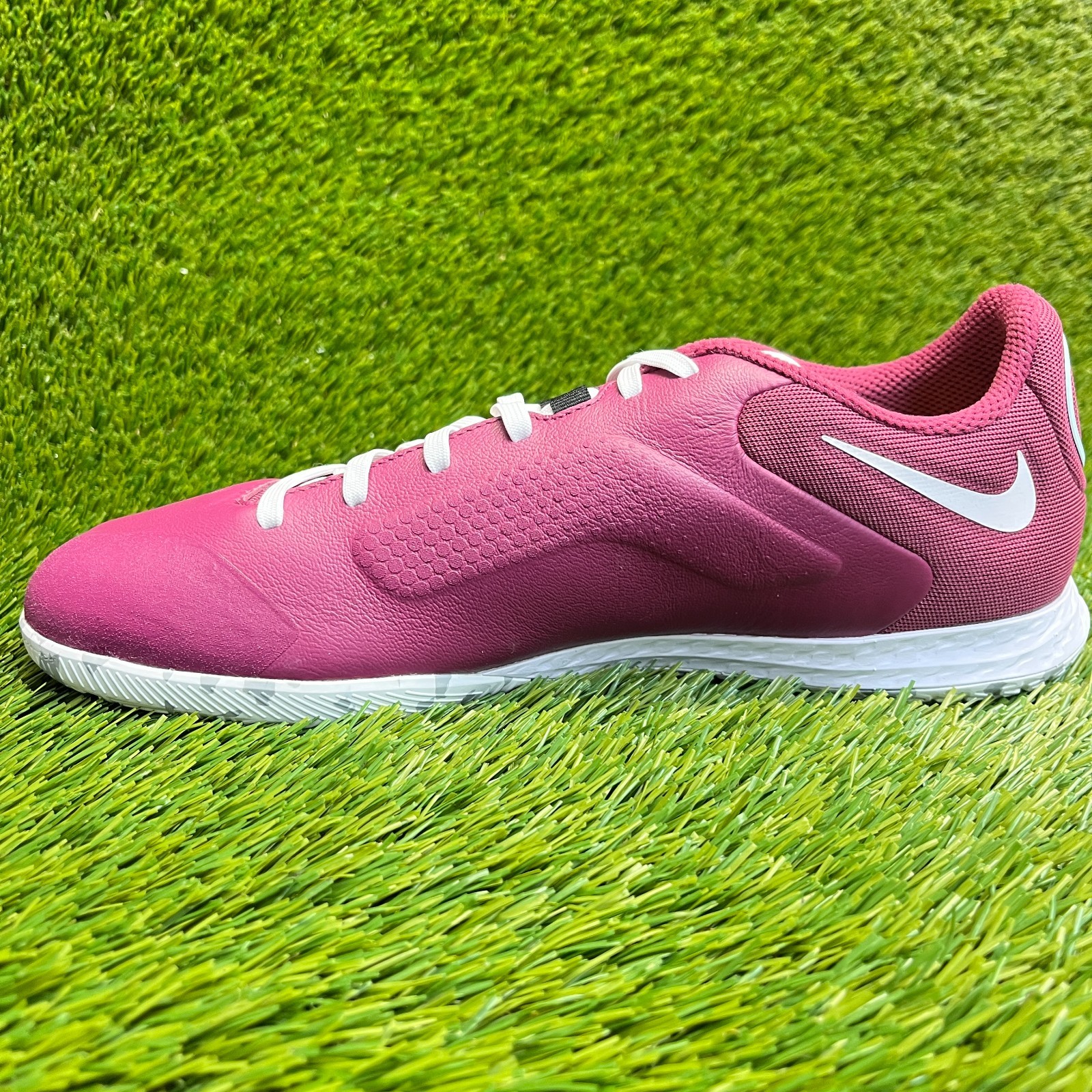 Nike React Tiempo Legend 9 Pro IC Mens Size 10 Pink Purple Indoor Soccer Shoes thumbnail 2
