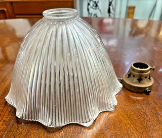 Antique Holophane Clear Glass Ribbed Scallop Lampshade & Fitting