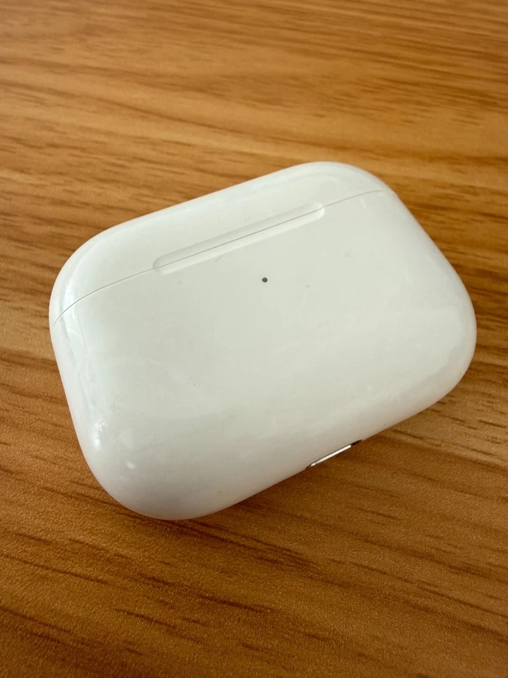 Apple AirPods Pro (1st generation), photo 1 of 5