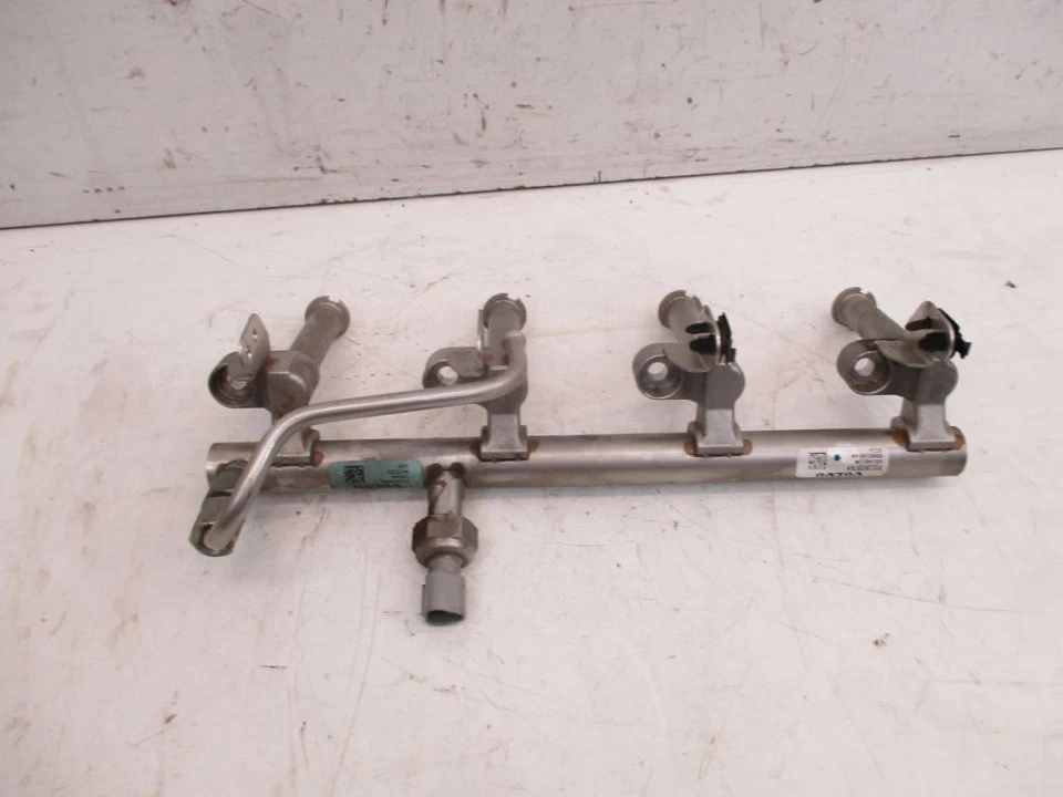 Fuel Line Railrohr Kroftstoffverteiler B4204T11 Fits for Volvo XC60 T5 Foto 4 de 4