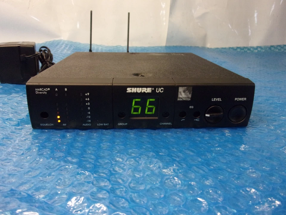 SHURE UC4-UB Wireless Microphone Receiver Audio  692-716 MHz - Image 3 of 4