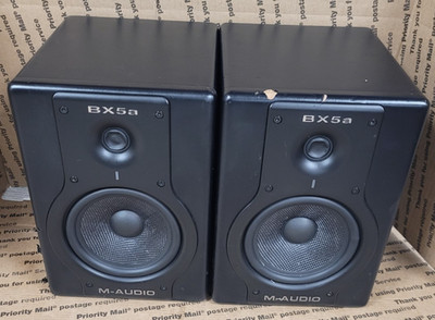 (PAIR!) M-Audio Studiophile BX5a Deluxe Studio Speakers*HAS TEAR* (TESTED)