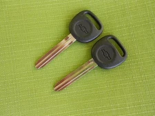 2 CHEVY LOGO COLORADO NOS KEY BLANKS 2004 - 2012