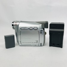 Canon ZR100 MiniDV Camcorder, Battery Charger, Tested Working