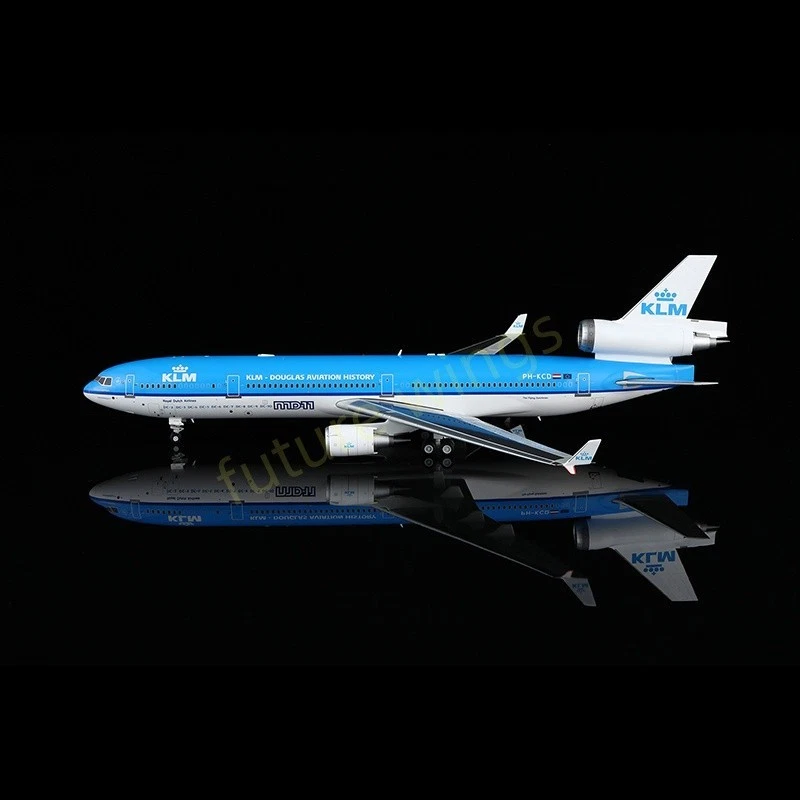1:200 SQ Wings KLM McDonnell MD-11 PH-KCD Diecast Aircraft Model - Image 4 of 4