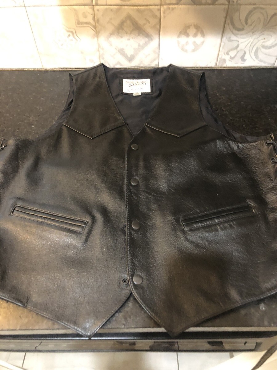 Wilsons Leather製　ブラックレザー　バイカーベスト　アイアンクロス Wilsons Leather XL Black Leather Eagle Tooled w Harley Fringed