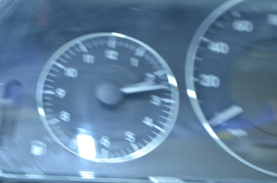 2006 MERCEDES-BENZ W211 E320 SPEEDOMETER INSTRUMENT CLUSTER OEM - Image 4 of 4