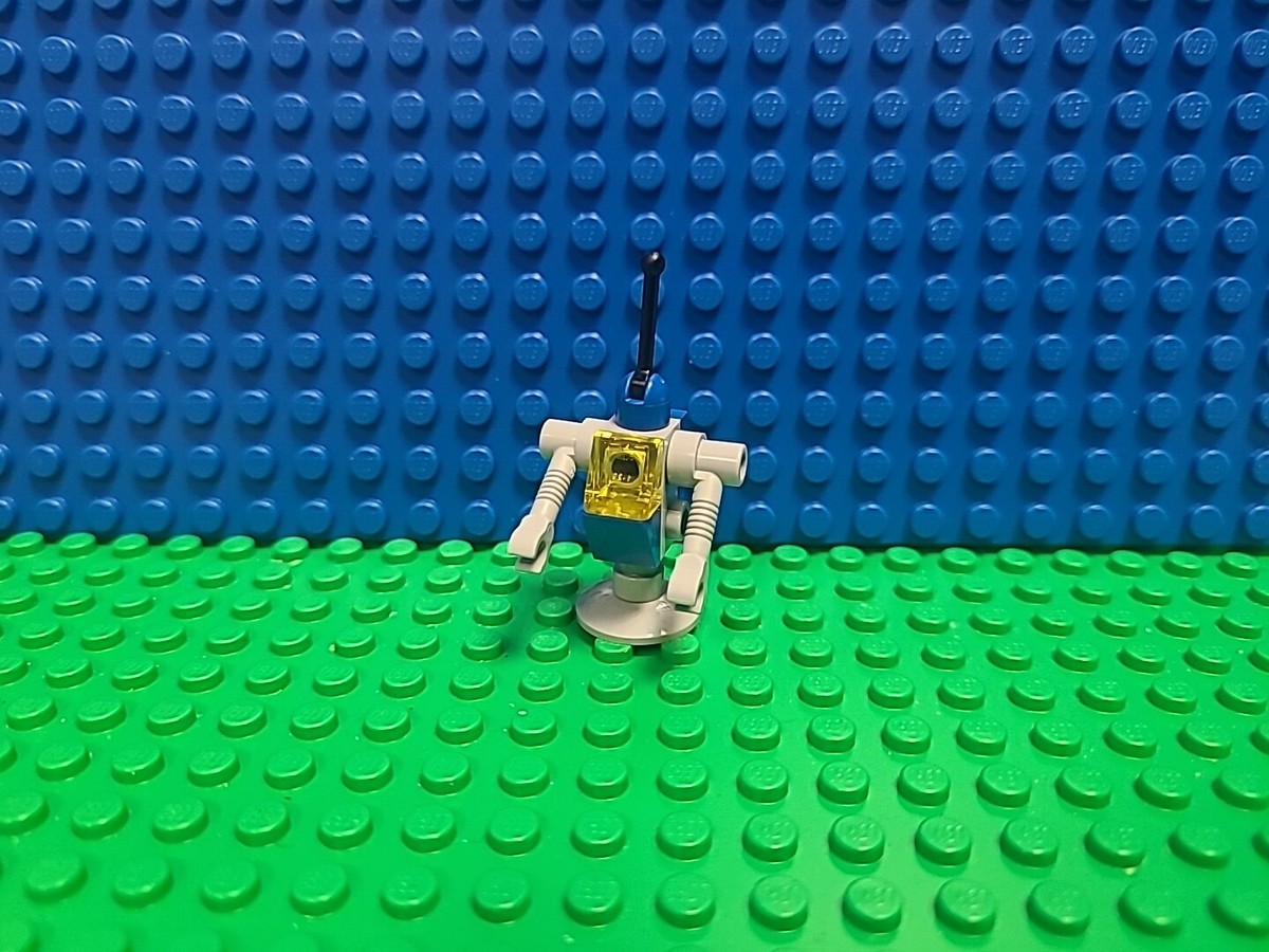 Lego Classic Space Droid Benny's Droid Minifigure tlm089 70816