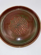 Studio KV Pottery Olive Oil Garlic Ginger Grater Dish Signed