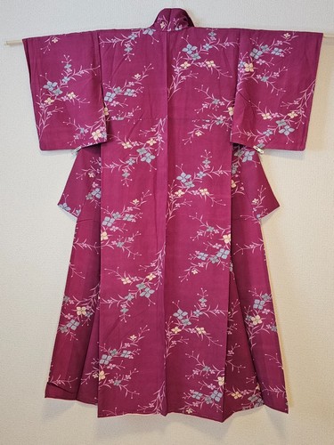 Japanese Kimono ~Beautiful ~Velvet Maroon Flora~ US Seller/Fast Shipping! - Picture 4 of 5