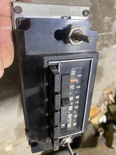 1972 CHEVY STEREO AM FM RADIO OEM - Picture 4 of 15